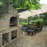 Nevenka Apartamento